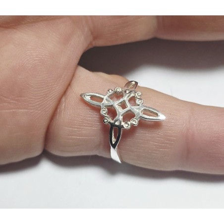 ANILLO DE PLATA NUDO DE BRUJAS